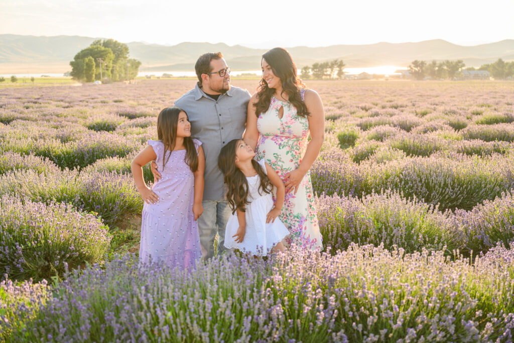 Family pictures in Utah lavender field